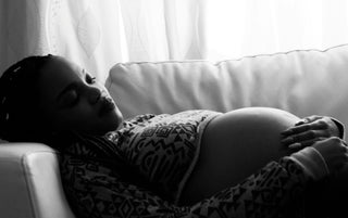 How To Sleep With A Full-Length Pregnancy Pillow Correctly